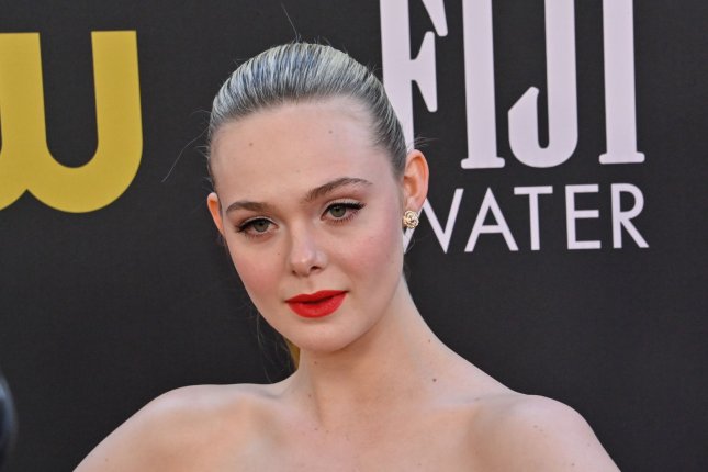 Elle Fanning: 'Plainville' sheds light on 'false sense of intimacy'