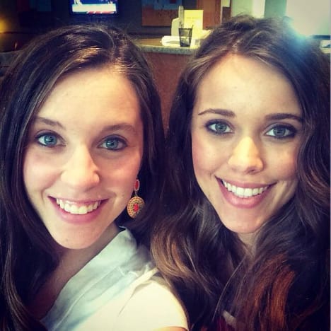 Jill and Jessa Duggar Image