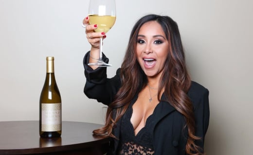 Snooki With Wine