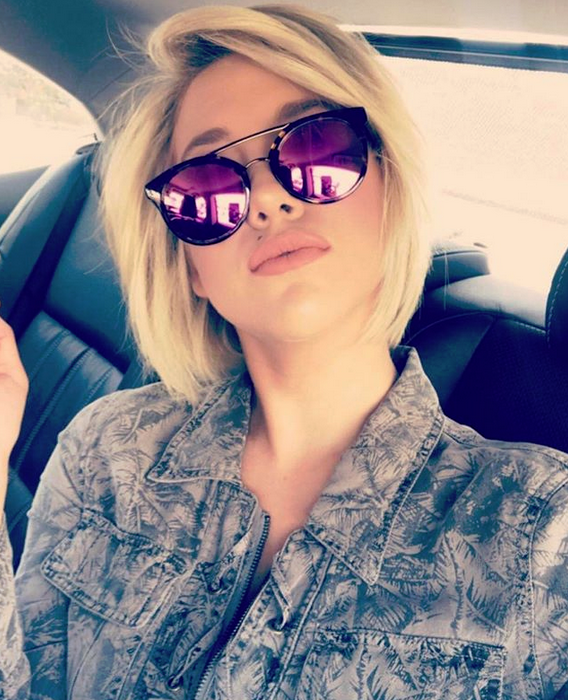 Savannah Chrisley, BIG Glasses