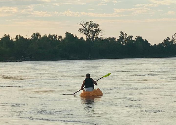 Hansen paddled for nearly 12 hours but surpassed the record around the eighth.