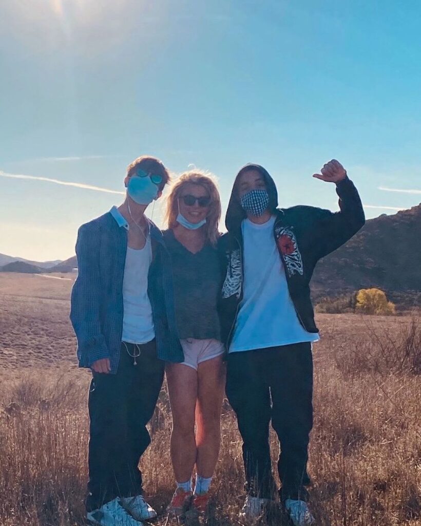 Britney Spears, Sean Preston Federline, and Jayden James Federline Hiking in a Canyon