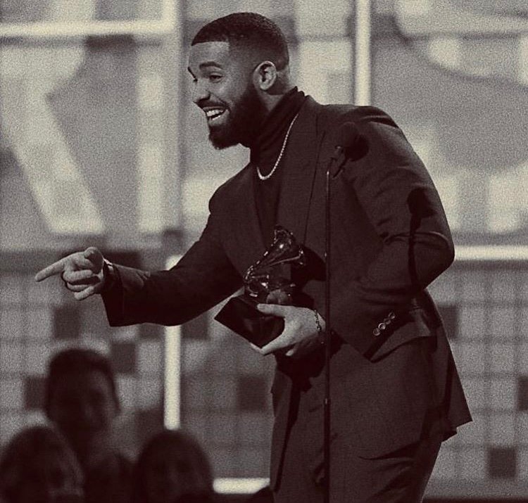 Drake Wins Grammy! 