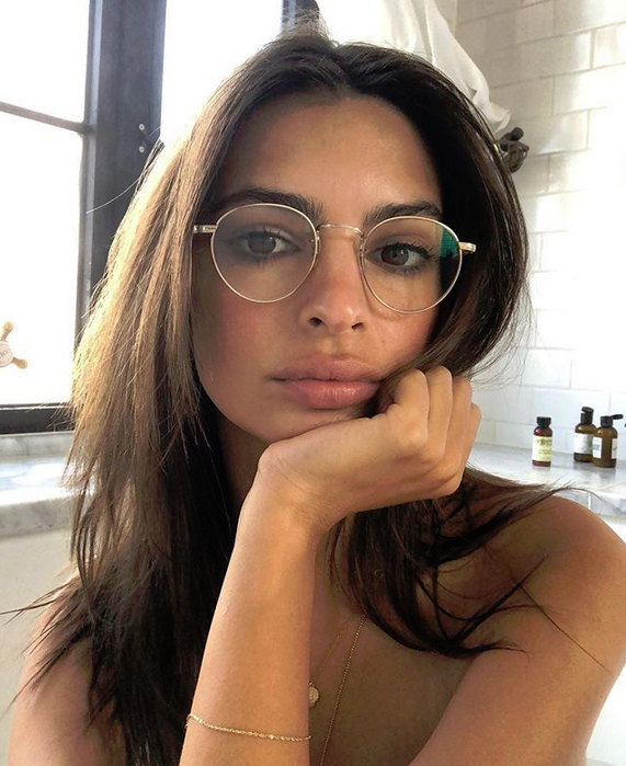 Emily Ratajkowski in Glasses