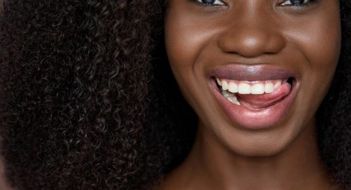 Home remedies to get rid of dark gums, teeth