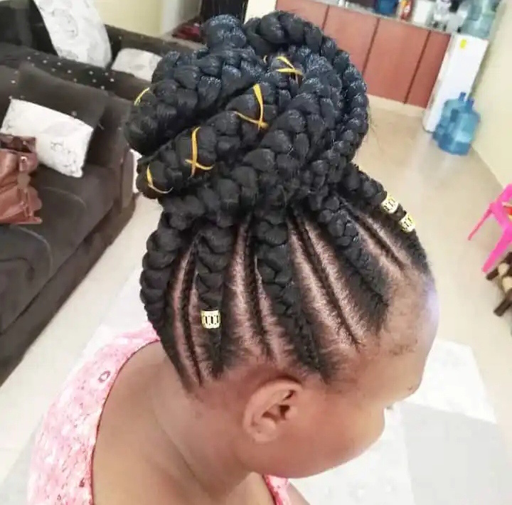 Best hairstyles for ladies in Kenya, bandika lines.