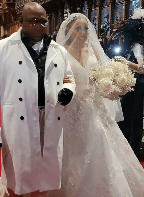 First photos from Rita Dominic and Fidelis Anosike’s white wedding