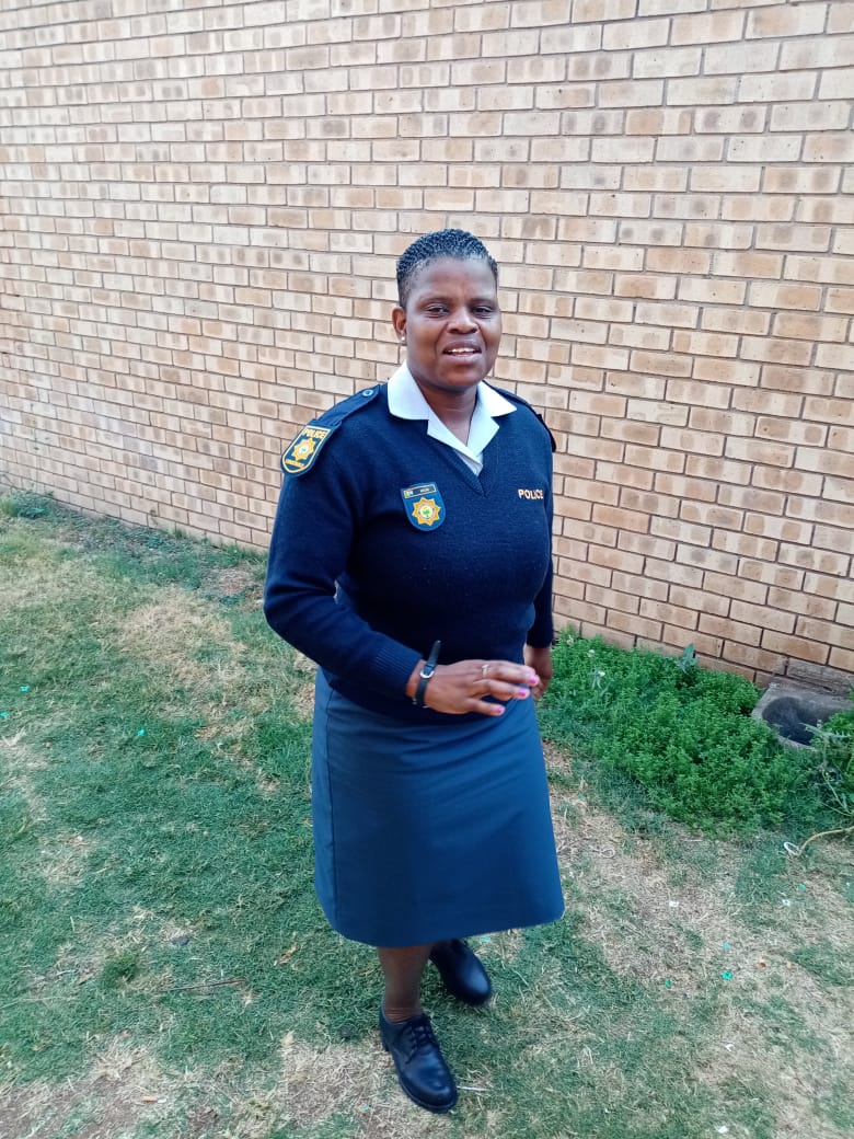 780px x 1040px - South African Policewoman Forces Son To Have S#x With Her, Video Causes  Outrage (Watch) - Ghanamma.com