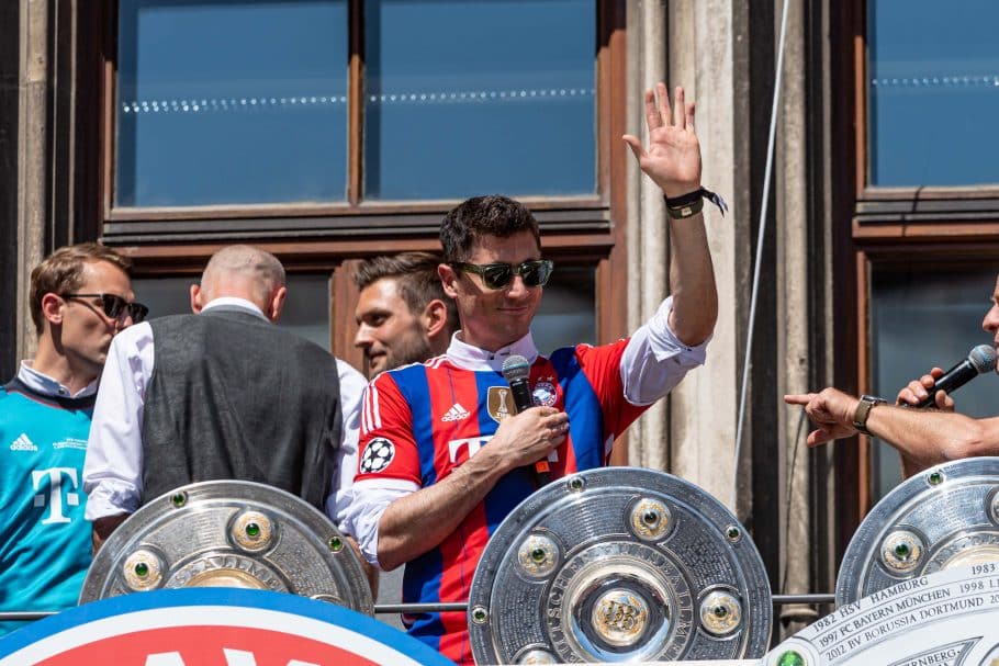 Robert Lewandowski’s agent drops major hint over Barcelona switch