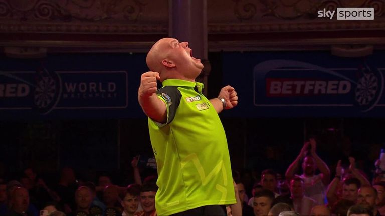 Check out the best action from the semi-finals at the World Matchplay...