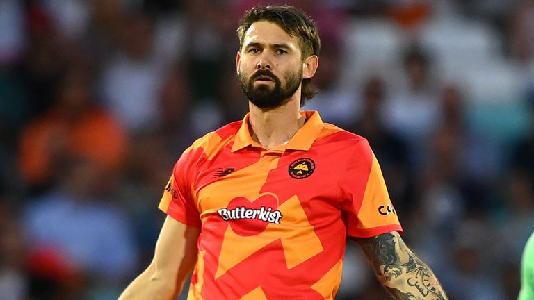 Kane Richardson took two successive wickets as Birmingham Phoenix sealed a tight win to move into third