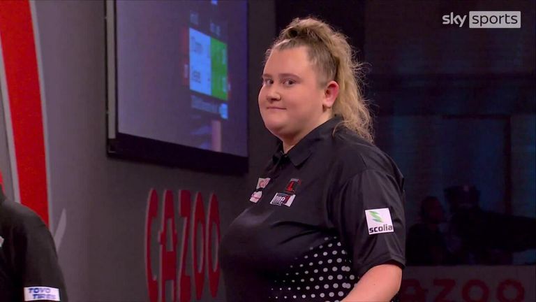 Greaves got the Ally Pally crowd on their feet with this 122 finish
