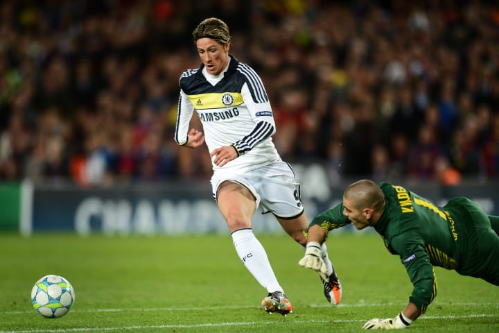 Fernando Torres, Victor Valdes