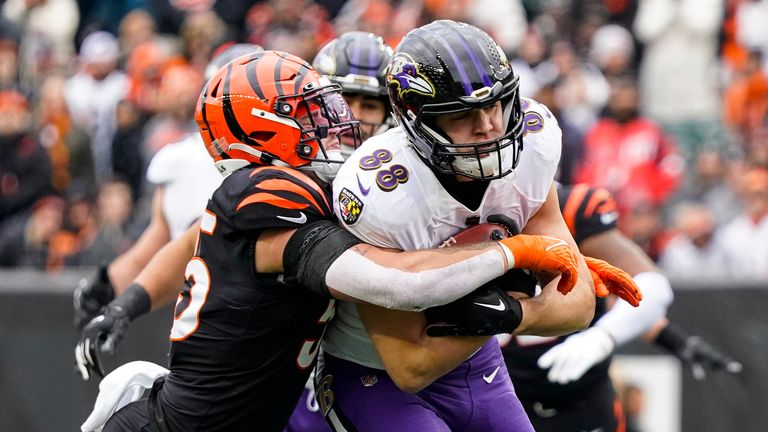 Highlights of the Baltimore Ravens' clash with the Cincinnati Bengals in Week 18 of the NFL.
