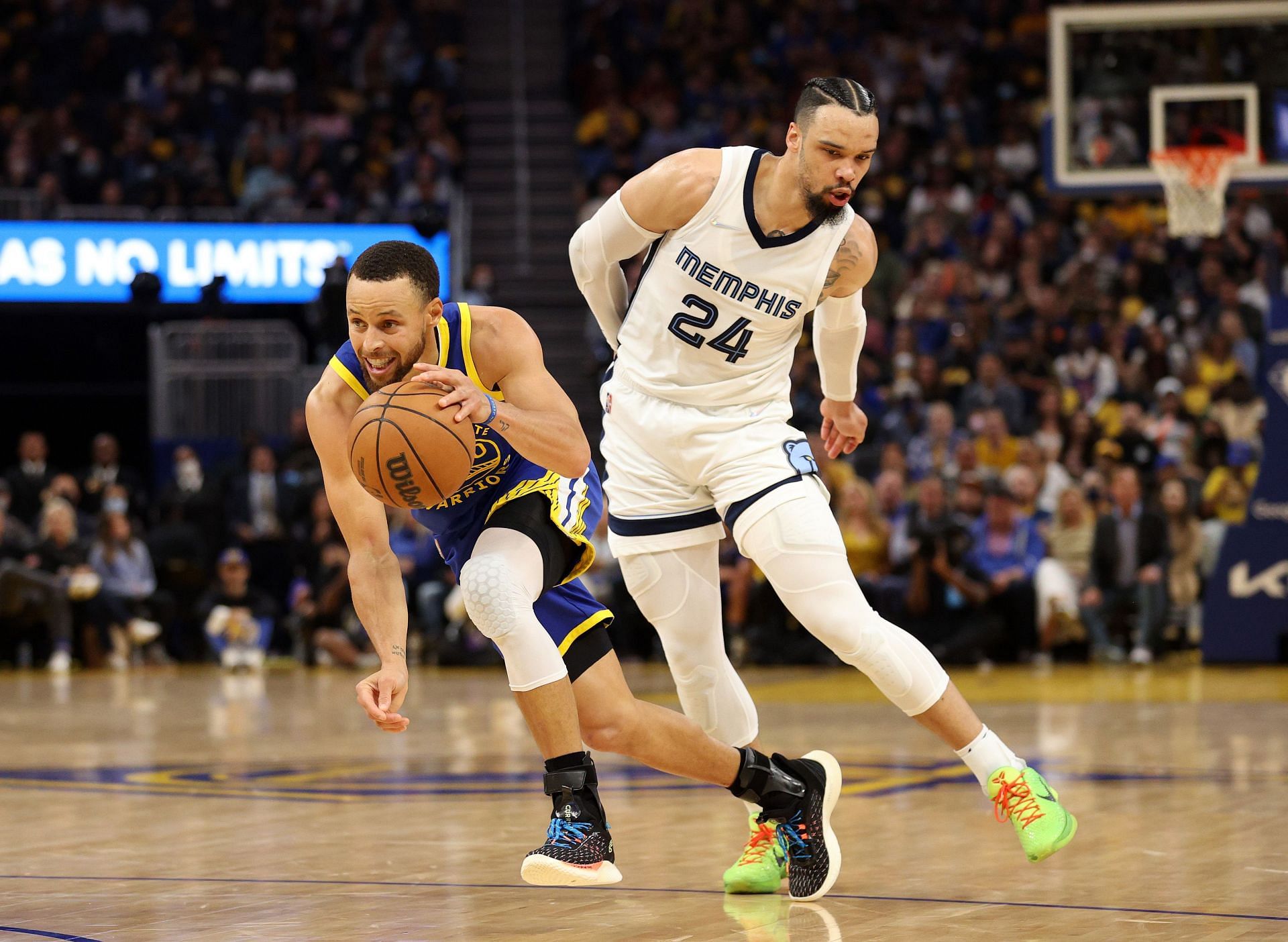 Curry will most likely play against the Grizzlies on Wednesday night (Image via Getty Images)