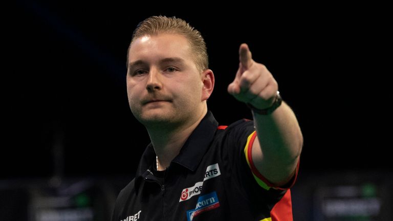 Dimitri Van den Bergh returns to the Premier League fold