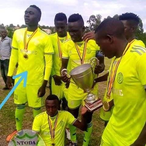 Ugandan footballer dies on the pitch after colliding with goalkeeper