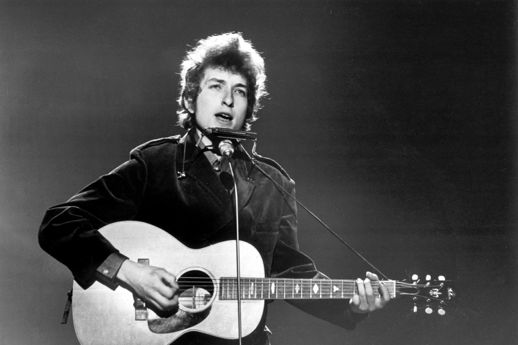 Bob Dylan sued for allegedly sexually abusing 12-year-old girl in 1965 Bob Dylan sued for allegedly sexually abusing 12-year-old girl in 1965