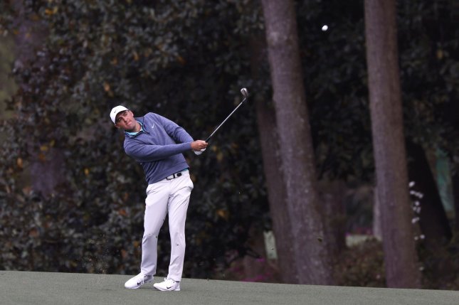 Masters golf: Scottie Scheffler leads at 9-under par, Tiger Woods struggles in Round 3
