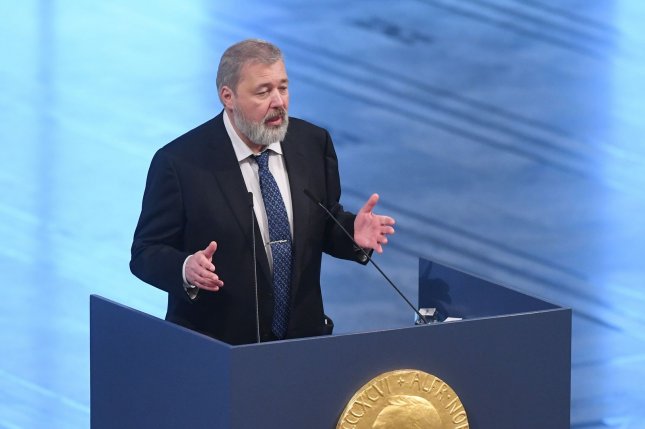 Russian Nobel Prize-winning editor attacked with red paint on train
