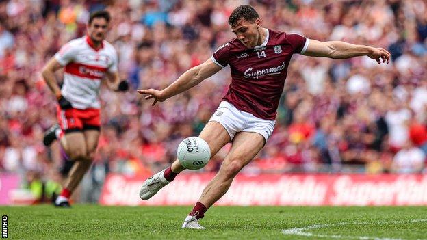 Damien Comer fires in his magnificent second goal