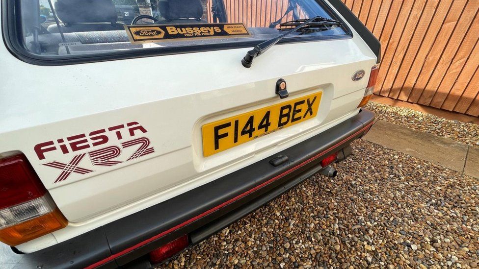 Rear view of Fiesta XR2