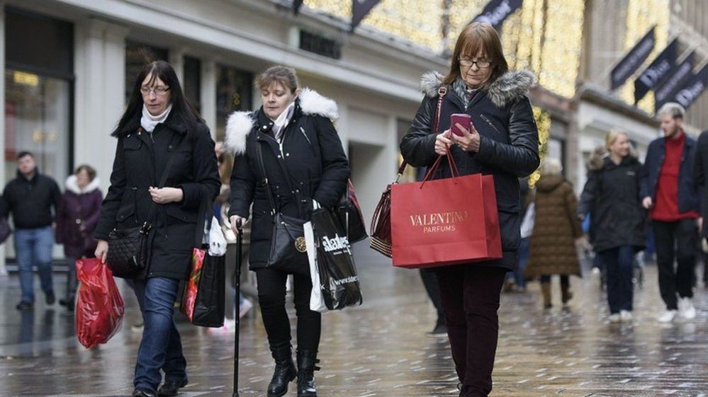 Shoppers in Glasgow