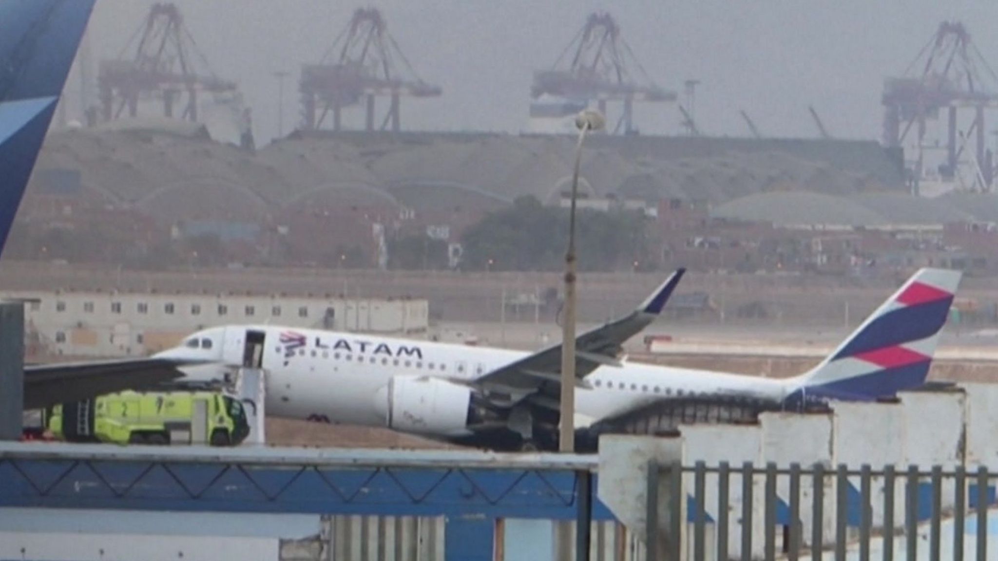 LA2213 crashed on tarmac at Jorge Chavez Airport in Lima