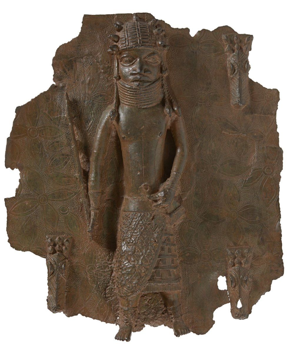 A brass plaque depicting Oba Orhogbua.
