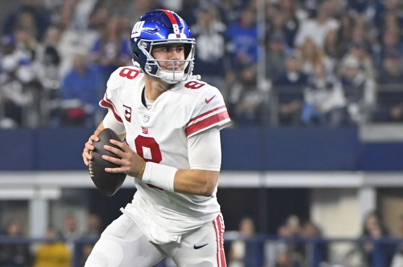 New York Giants quarterback Daniel Jones completed 21 of 32 passes for 160 yards in a win over the Washington Commanders on Sunday in Landover, Md. File Photo by Ian Halperin/UPI | <a href="/News_Photos/lp/9376d4c36c54460717377d8be94ccfa1/" target="_blank">License Photo</a>