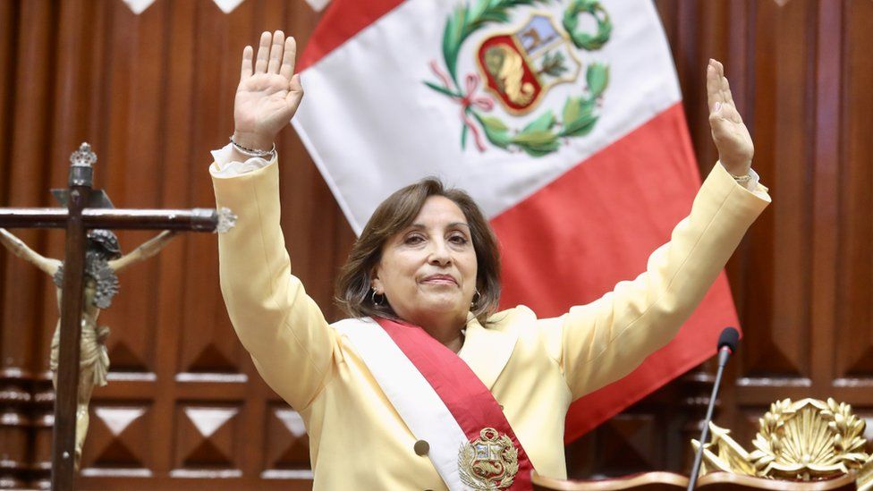 Dina Boluarte greets members of the Congress after being sworn in as Peru's new president. Photo: 7 December 2022
