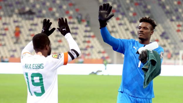 Ivory Coast players celebrate qualifying for the CHAN quarter-finals