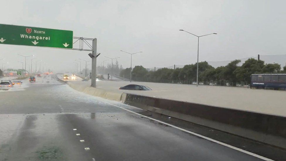 Heavy rainfall on the motorways