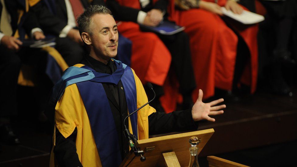 Alan Cumming awarded Open University degree