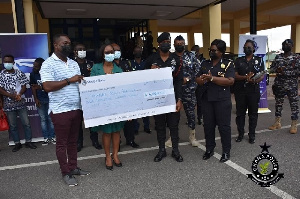Constable Prince Fordjour was rewarded an amount of GHC 11,000 for returning the money