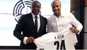 Abedi Pele with his son Andre Dede Ayew