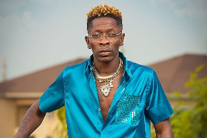 Shatta Wale has been granted a self-recognizance bail of GH¢100,000