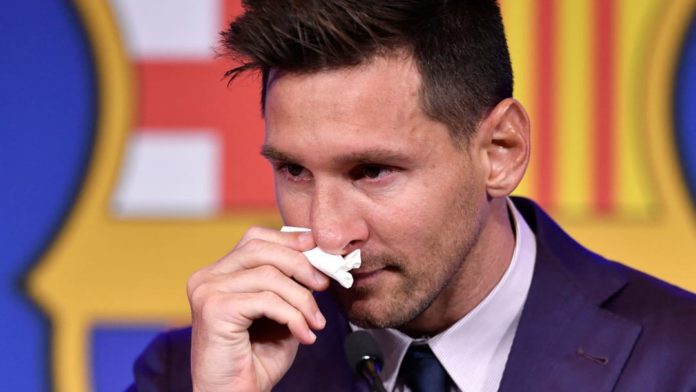 The tissue Messi used to wipe his tears at his Barcelona press conference / PAU BARRENA/Getty Images