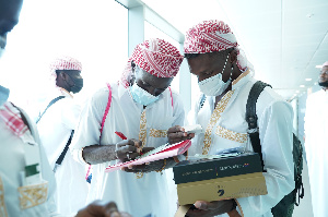 Kotoko players in traditional Emirati clothing