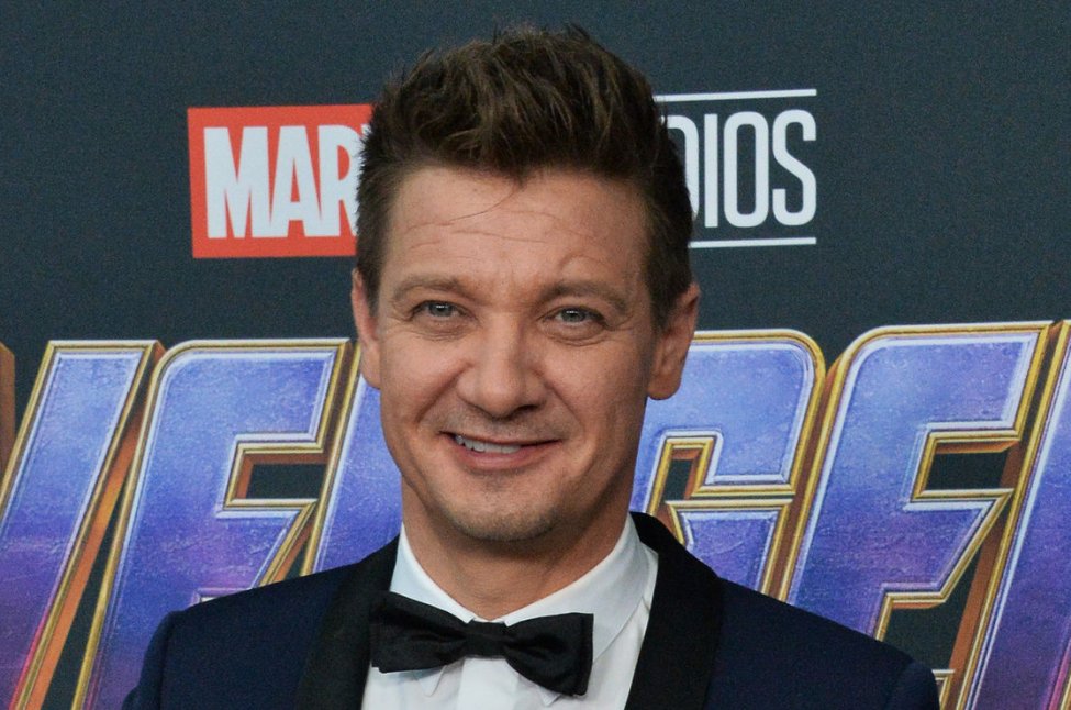 Jeremy Renner says comic books served as the 'basis' for 'Hawkeye' series