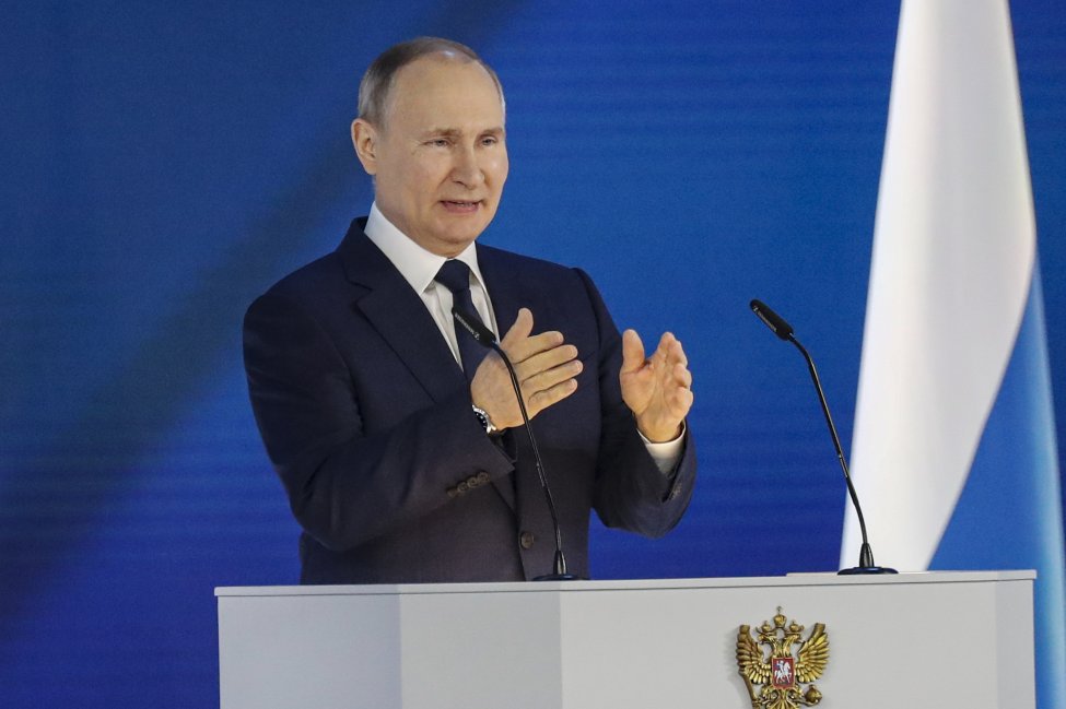 Vladimir Putin orders weeklong shutdown to fight COVID-19