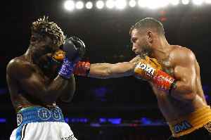 Richard Commey was knocked by Lomachenko in round 7