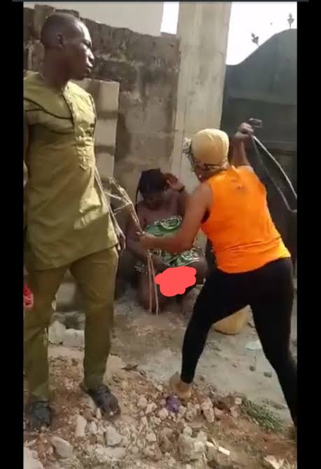 See What This Woman Was Caught Doing To Another Woman Who Cheated on Her Husband in Public (Photos)