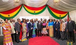 Akufo-Addo takes group photo with Ministers after March 2021 swearing in