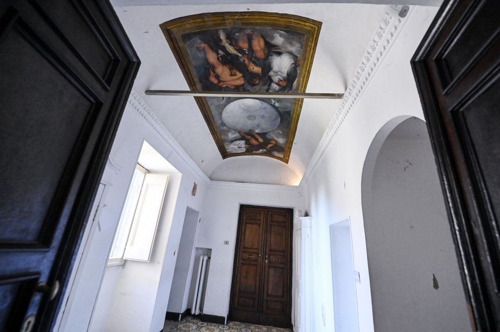Auction for Roman villa containing Caravaggio mural draws no bidders