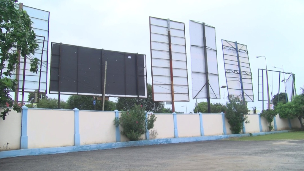 Management of New Horizon Special School calls for removal of imposing billboards nearby