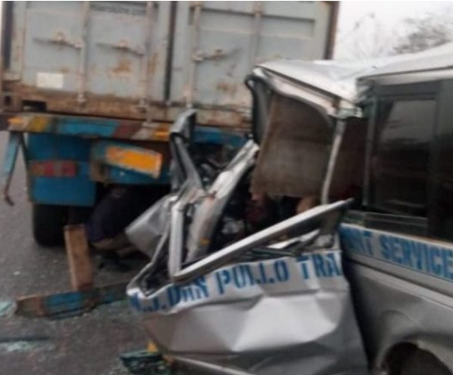 10 Die In Road Accident On Lagos-Ibadan Expressway >