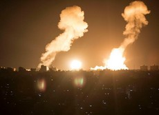 Fire engulfs market in Ghana’s capital, no casualties reported