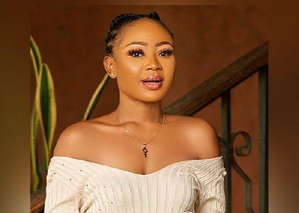 Akuapem Poloo wins ‘Discovery of the Year’ at Ghana Movie Awards