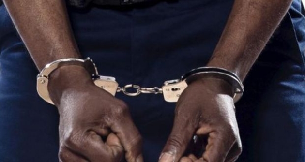 Gold robbery suspects arrested
